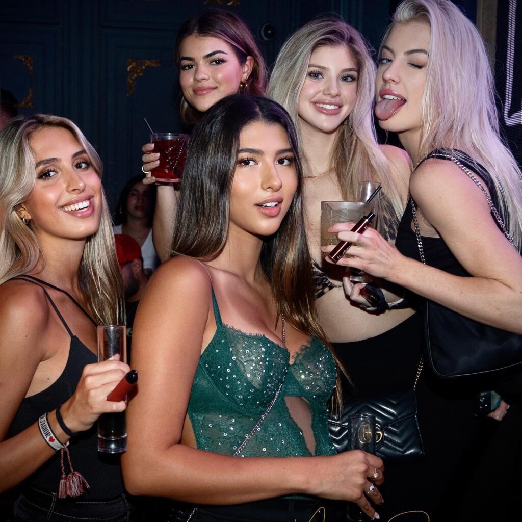 kktcgecelerim hakımızda